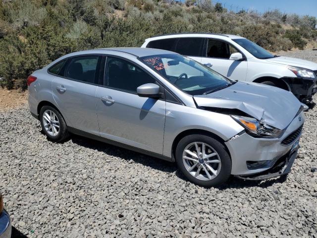 1FADP3F27JL328609 - 2018 FORD FOCUS SE GRAY photo 4