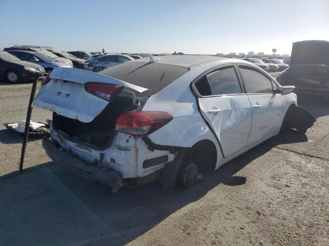 3KPFL4A77JE179067 - 2018 KIA FORTE LX WHITE photo 3