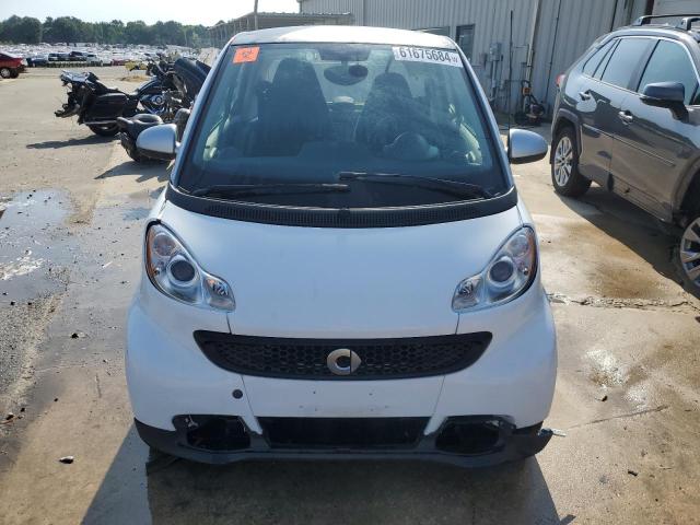 WMEEJ3BA6FK798996 - 2015 SMART FORTWO PURE WHITE photo 5