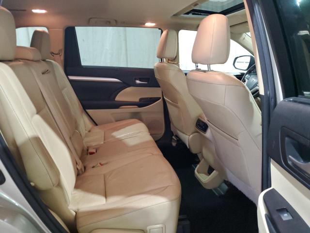 5TDJKRFH3GS259590 - 2016 TOYOTA HIGHLANDER XLE თაფლისფერი ფოტო 11