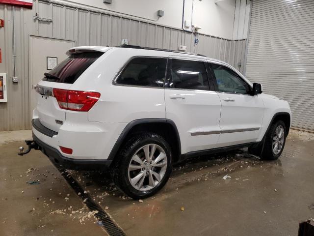 1C4RJFAT7DC553474 - 2013 JEEP GRAND CHER LAREDO WHITE photo 3