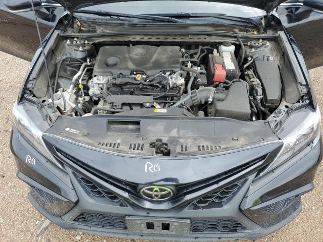 4T1G11AKXNU668093 - 2022 TOYOTA CAMRY SE შავი ფოტო 11