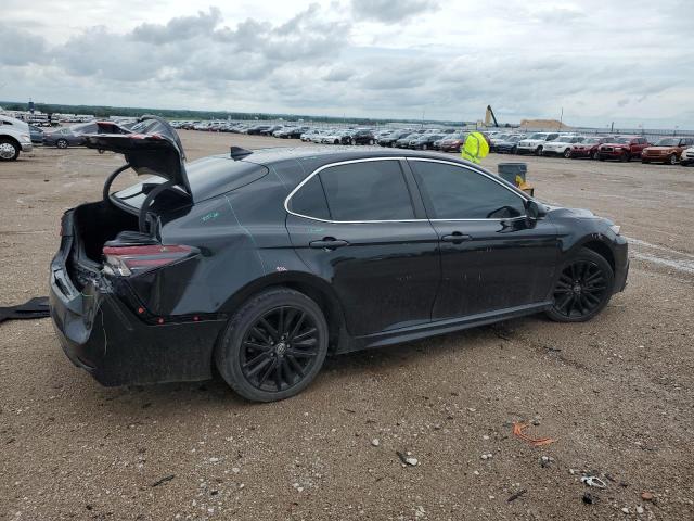 4T1G11AKXNU668093 - 2022 TOYOTA CAMRY SE შავი ფოტო 3