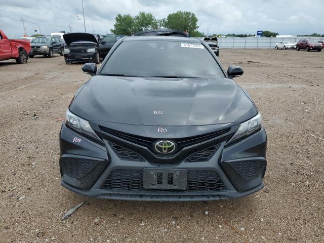 4T1G11AKXNU668093 - 2022 TOYOTA CAMRY SE შავი ფოტო 5