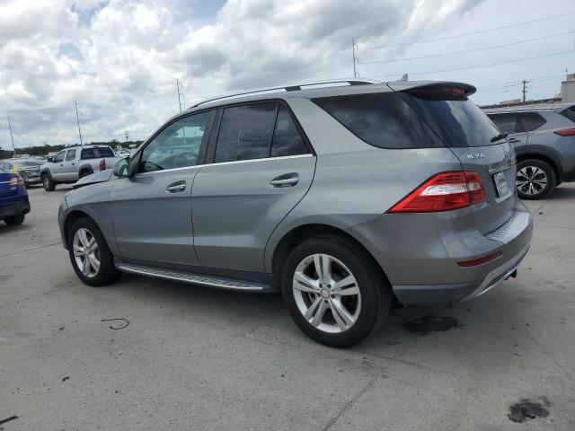 4JGDA5HB3DA210377 - 2013 MERCEDES-BENZ ML 350 4MATIC SILVER photo 2