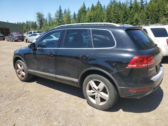 WVGFK9BP8BD001844 - 2011 VOLKSWAGEN TOUAREG V6 TDI BLACK photo 2