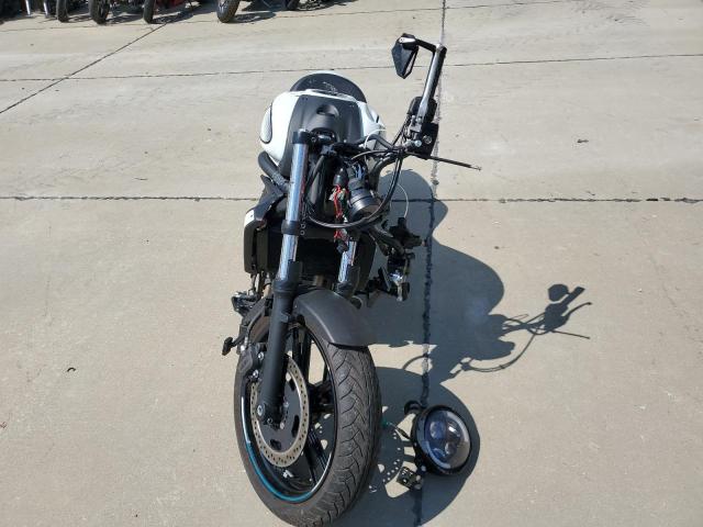 JKAENEC17NDA05864 - 2022 KAWASAKI EN650 C თეთრი ფოტო 2