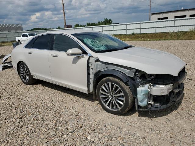 3LN6L5A98KR624381 - 2019 LINCOLN MKZ WHITE photo 4