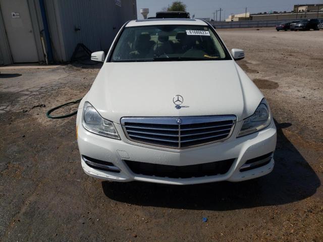 WDDGF4HB6CA624707 - 2012 MERCEDES-BENZ C 250 WHITE photo 5