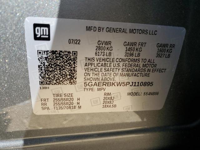 5GAERBKW5PJ110895 - 2023 BUICK ENCLAVE ESSENCE GRAY photo 13