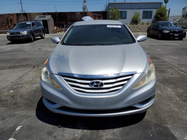 5NPEB4AC0DH503813 - 2013 HYUNDAI SONATA GLS SILVER photo 5