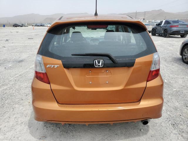 JHMGE8H42AS012337 - 2010 HONDA FIT SPORT ORANGE photo 6