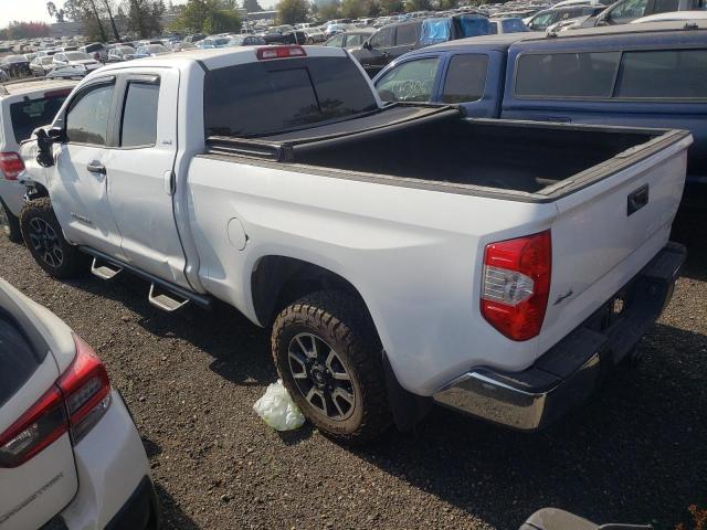 5TFUM5F19GX065689 - 2016 TOYOTA TUNDRA DOUBLE CAB SR/SR5 WHITE photo 3