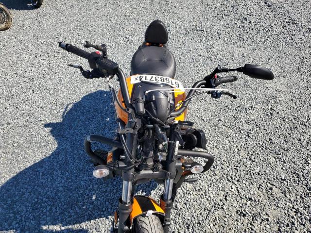 JKAENEE17KDA03833 - 2019 KAWASAKI EN650 E TWO TONE photo 5