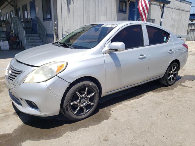 3N1CN7AP3EL821352 - 2014 NISSAN VERSA S SILVER photo 1