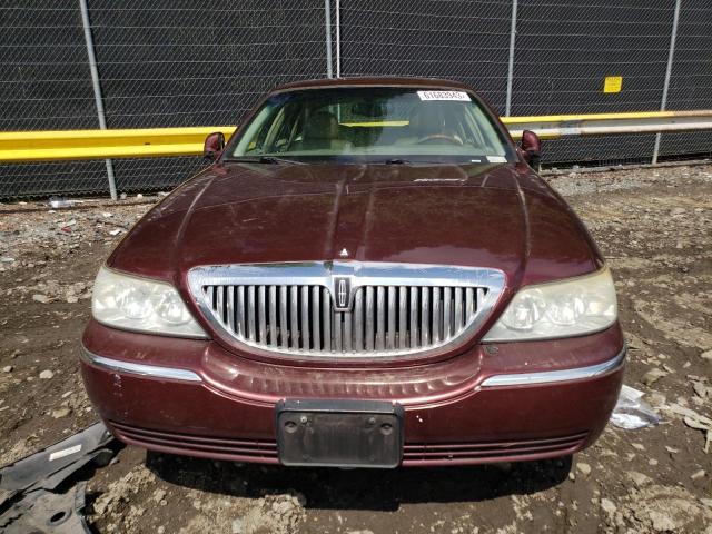 1LNHM83W34Y635366 - 2004 LINCOLN TOWN CAR ULTIMATE RED photo 5