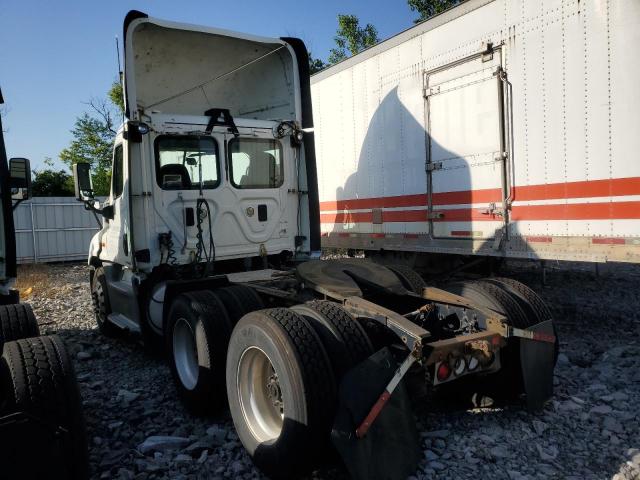 1FUGGED55FLGC1956 - 2015 FREIGHTLINER CASCADIA 1 Ақ фото 3