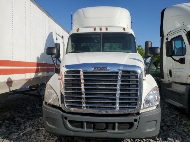 1FUGGED55FLGC1956 - 2015 FREIGHTLINER CASCADIA 1 Ақ фото 9