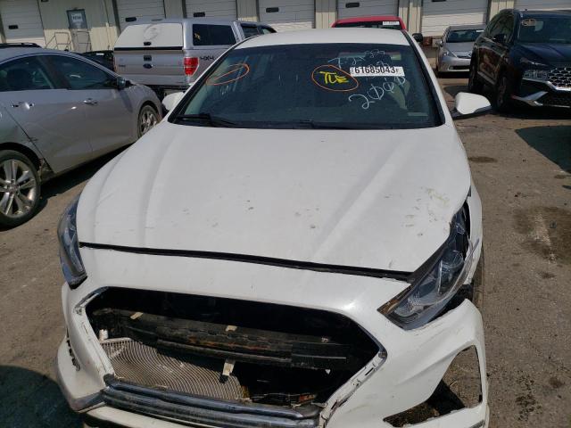 5NPE34AF4KH772000 - 2019 HYUNDAI SONATA LIMITED WHITE photo 5