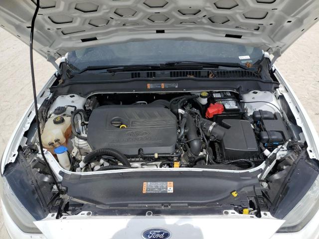 3FA6P0HD2KR154103 - 2019 FORD FUSION SE WHITE photo 11