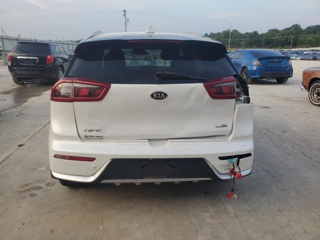 KNDCC3LC5H5086495 - 2017 KIA NIRO EX WHITE photo 6