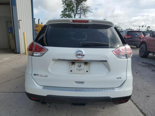 KNMAT2MT7GP610426 - 2016 NISSAN ROGUE S WHITE photo 6