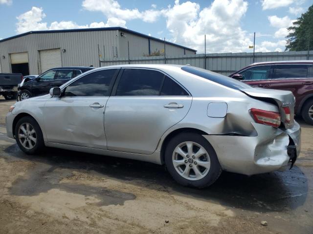 4T1BF3EK3AU076630 - 2010 TOYOTA CAMRY BASE SILVER photo 2