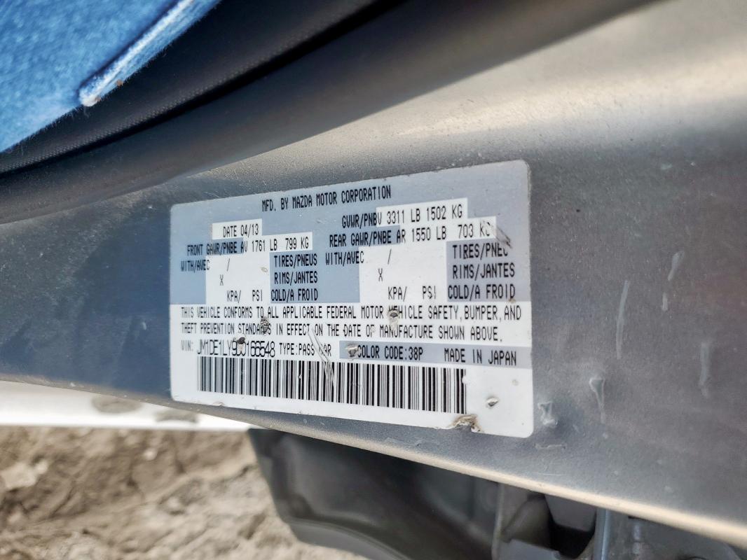 JM1DE1LY9D0166548 - 2013 MAZDA MAZDA2 GRAY photo 13