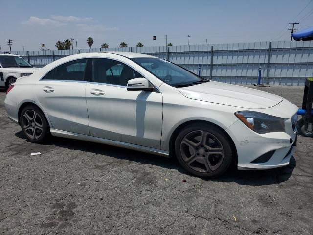 WDDSJ4EBXEN043025 - 2014 MERCEDES-BENZ CLA 250 WHITE photo 4