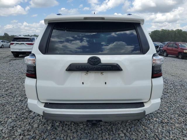 JTEBU5JR6L5812736 - 2020 TOYOTA 4RUNNER SR5/SR5 PREMIUM WHITE photo 6