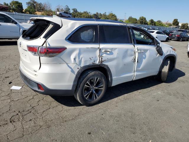 5TDKKRFH4GS180417 - 2016 TOYOTA HIGHLANDER XLE WHITE photo 3