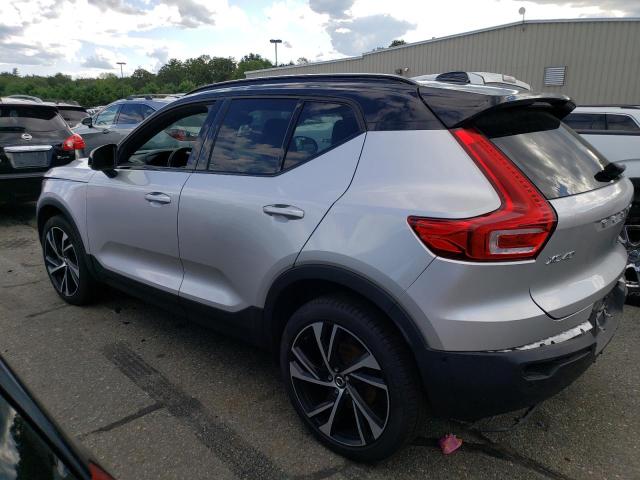 YV4162UMXK2125443 - 2019 VOLVO XC40 T5 R-DESIGN SILVER photo 2