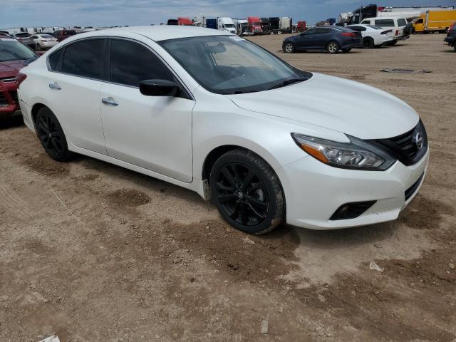 1N4AL3AP7JC231721 - 2018 NISSAN ALTIMA 2.5 WHITE photo 4