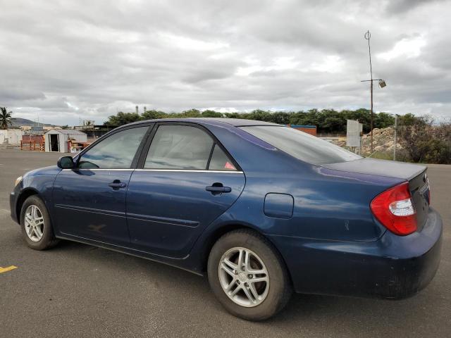 JTDBE32K240285848 - 2004 TOYOTA CAMRY LE BLUE photo 2