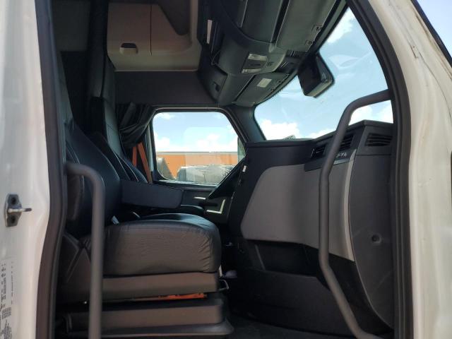 3AKJHHDRXMSLL7488 - 2021 FREIGHTLINER CASCADIA 1 Ақ фото 5