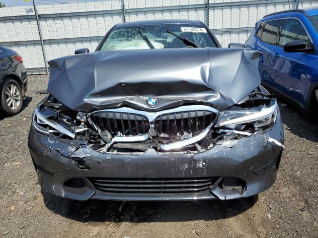 3MW5R7J09M8B54444 - 2021 BMW 330XI GRAY photo 5