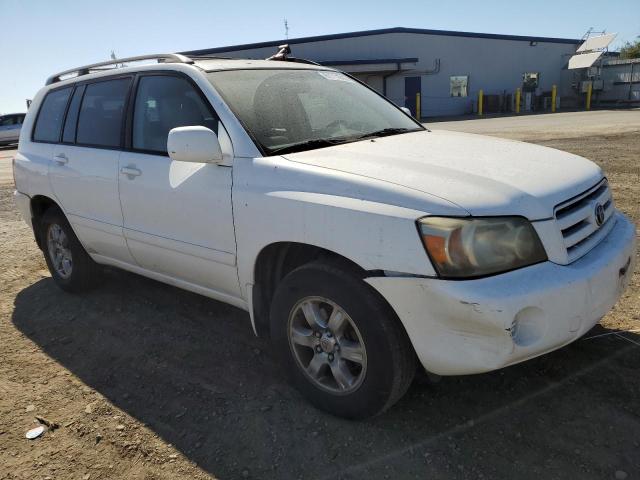 JTEDP21A240015827 - 2004 TOYOTA HIGHLANDER BASE WHITE photo 4