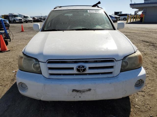 JTEDP21A240015827 - 2004 TOYOTA HIGHLANDER BASE WHITE photo 5