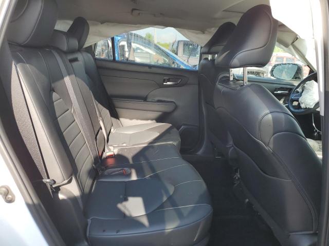 5TDHZRBH0NS581598 - 2022 TOYOTA HIGHLANDER XLE 白色 照片 11