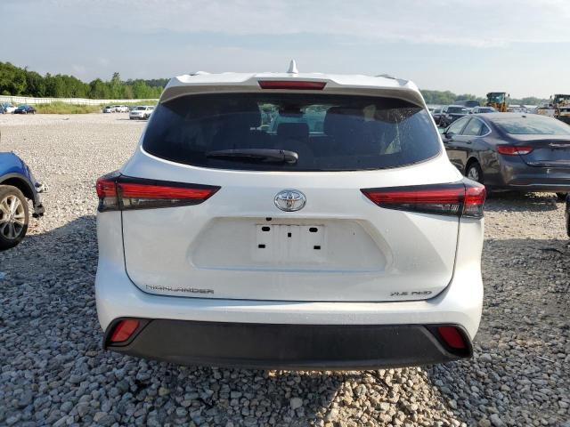 5TDHZRBH0NS581598 - 2022 TOYOTA HIGHLANDER XLE 白色 照片 6