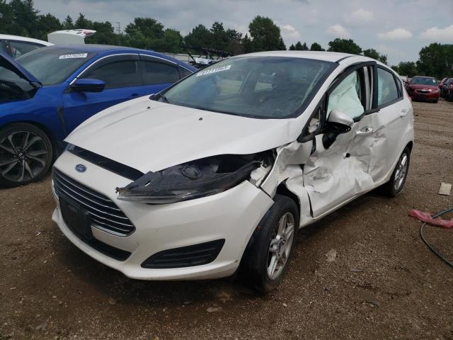 3FADP4EJ5HM165885 - 2017 FORD FIESTA SE WHITE photo 1