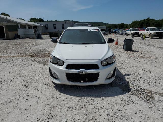 1G1JH6SB8D4237714 - 2013 CHEVROLET SONIC RS WHITE photo 5