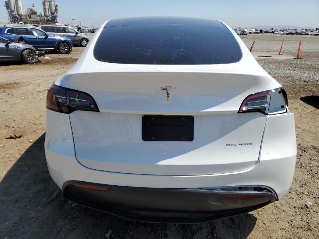 7SAYGDEE6RF088774 - 2024 TESLA MODEL Y WHITE photo 6