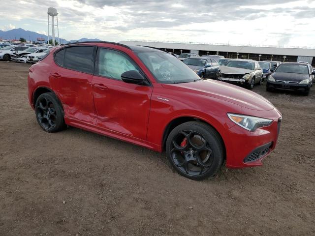ZASPAKBNXN7D24109 - 2022 ALFA ROMEO STELVIO TI Կարմիր լուսանկար 4