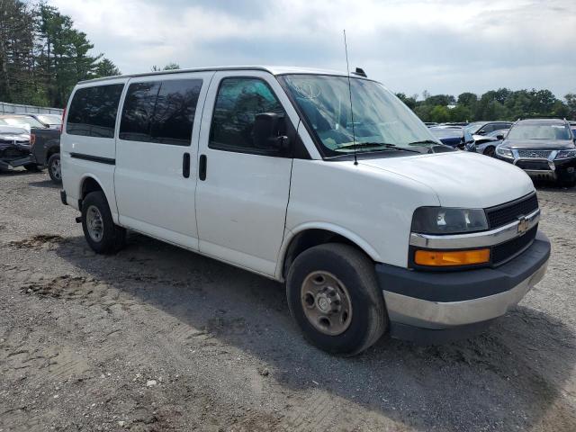 1GAZGMFG0H1188371 - 2017 CHEVROLET EXPRESS G3 LT WHITE photo 4