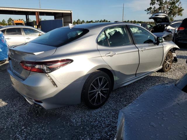 4T1G11AK6PU829400 - 2023 TOYOTA CAMRY SE NIGHT SHADE SILVER photo 3