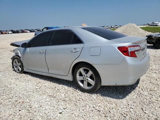 4T1BF1FK7EU355555 - 2014 TOYOTA CAMRY L SILVER photo 2