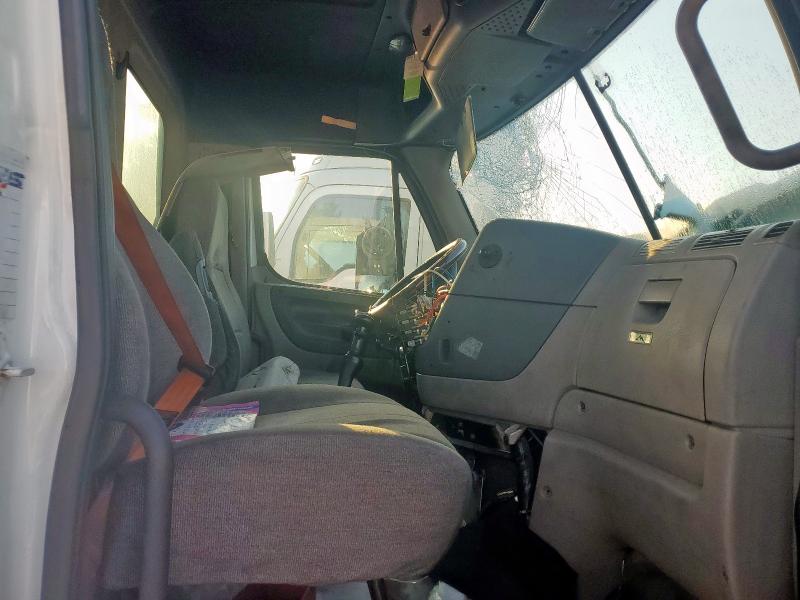 1FUJGBDV1ELFU7314 - 2014 FREIGHTLINER CASCADIA 1 WHITE photo 5