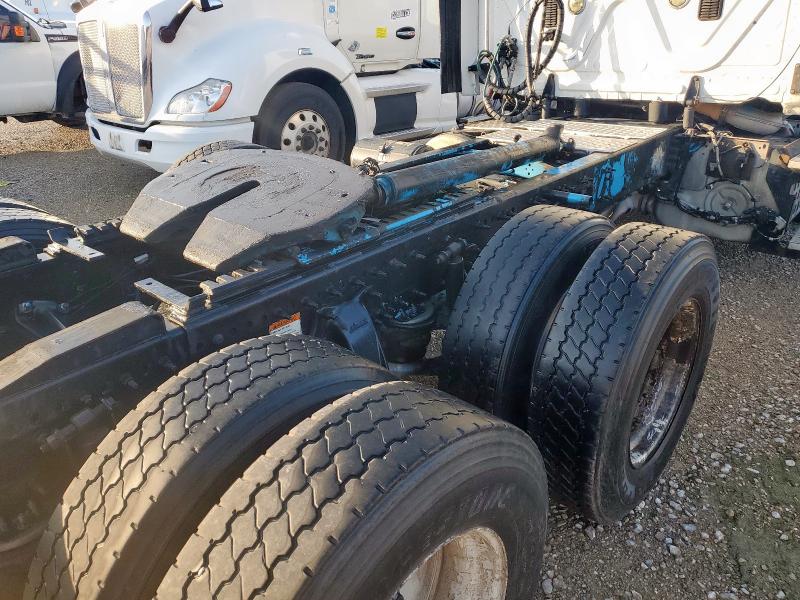 1FUJGBDV1ELFU7314 - 2014 FREIGHTLINER CASCADIA 1 WHITE photo 6