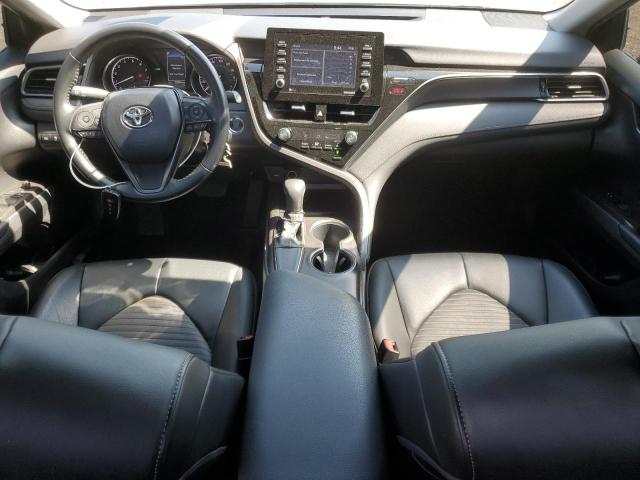 4T1T11AK7MU448438 - 2021 TOYOTA CAMRY SE SILVER photo 8